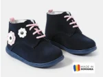 GHETE IVIA bleumarin flori cu siret , din PIELE NATURALA