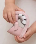 568